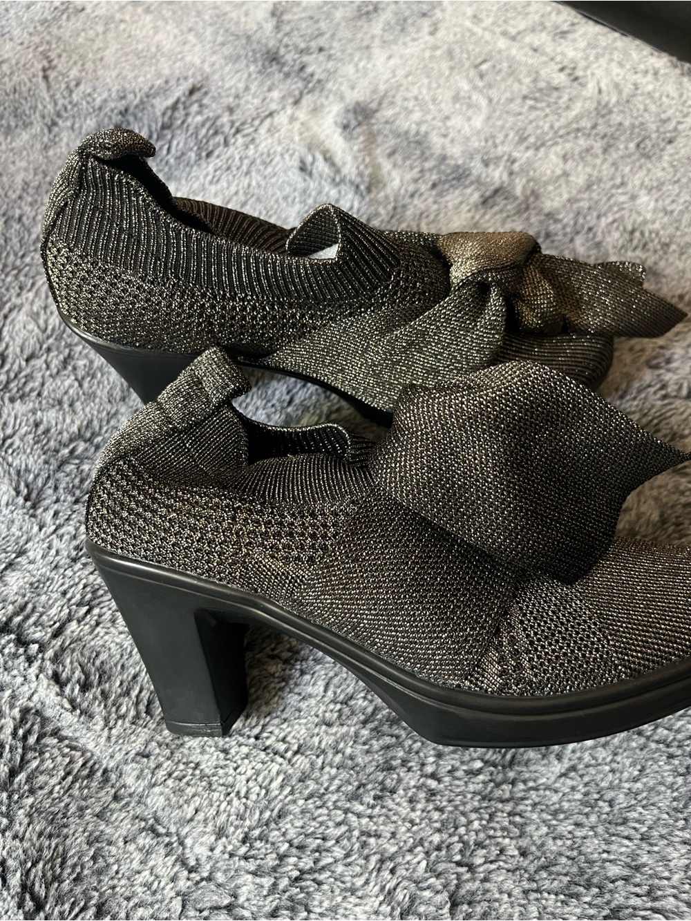 Bernie Mev. Black Knit Bow Block-Heel Pumps.